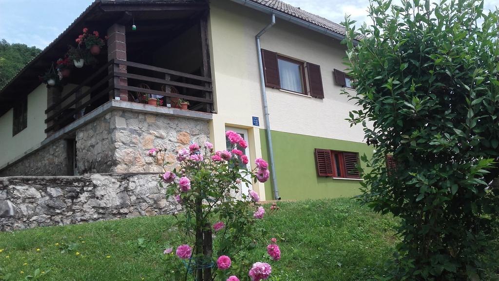 Guesthouse Loncar Plitvička Jezera Esterno foto